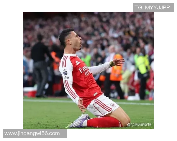 国王杯惊天对决曼城与阿森纳激战成平局转会传闻引发热议